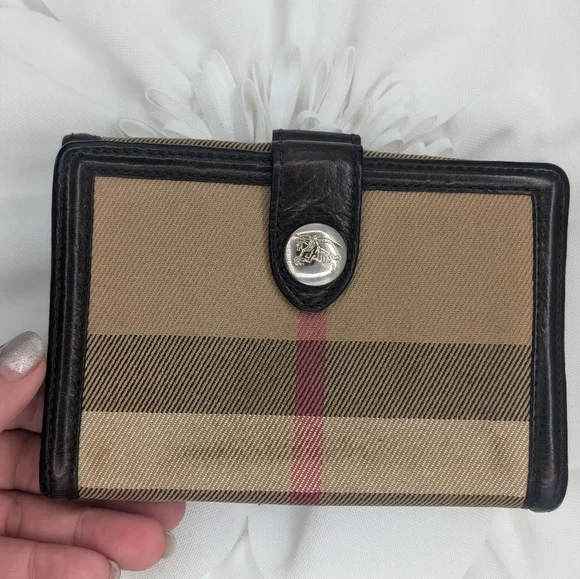 Burberry Brown/Beige Nova Check Canvas and Leather Buckle Compact Wallet - Picture 2 of 14
